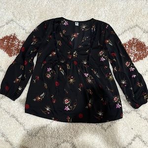 Old Navy Satin peplum blouse